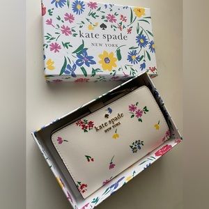 Kate Spade leather wallets for women in flower NEW